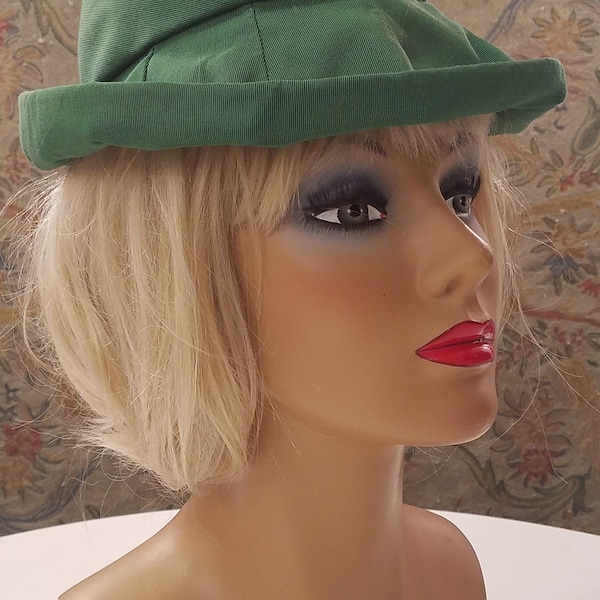 Vintage Kelly Green Faille Hat, ca 1940s