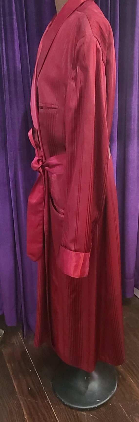 Vintage Merlot Satin Gentleman's Dressing Gown / … - image 4