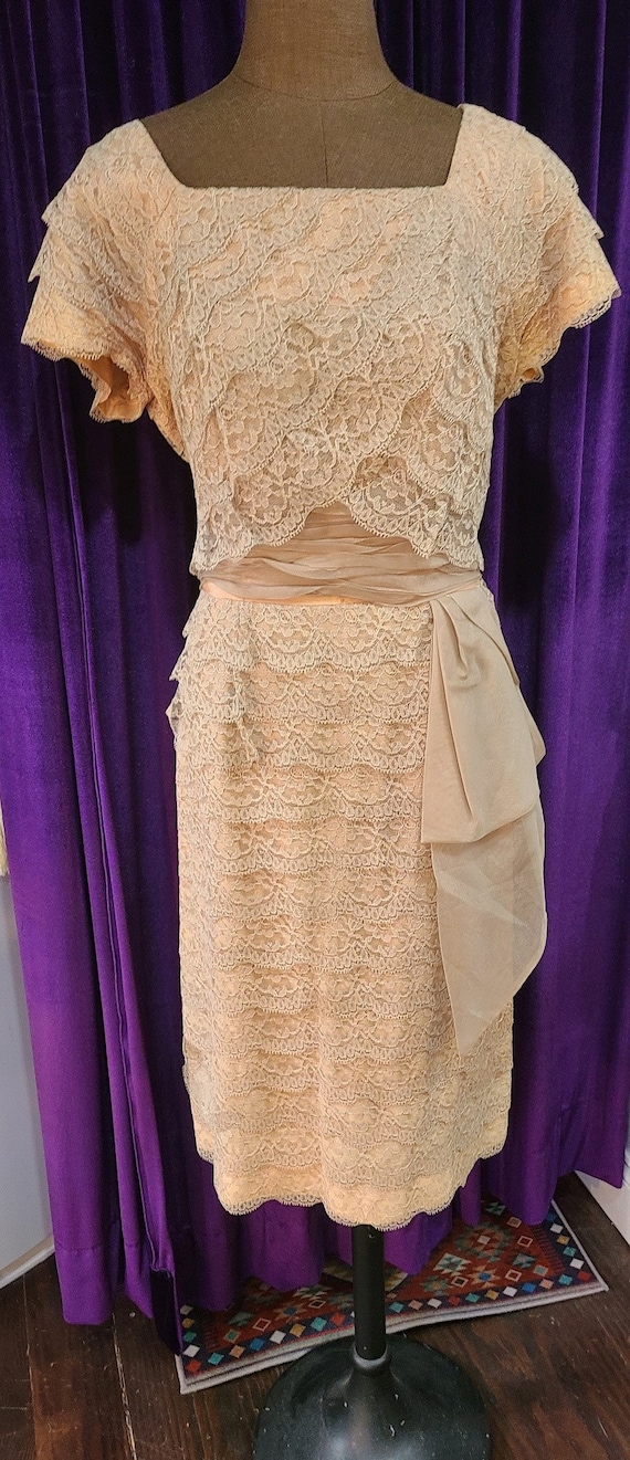 Larger Size Mid Century Tiered Pale Wheat Lace Dre