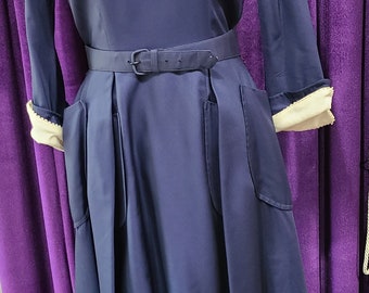 Late 1940s Navy Blue Rayon Taffeta Belted Dress with Removable White Linen Lace Edged Collar and Cuffs, Calbette