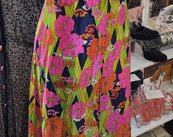 1970s Vintage Psychedelic Floral Halter Dress