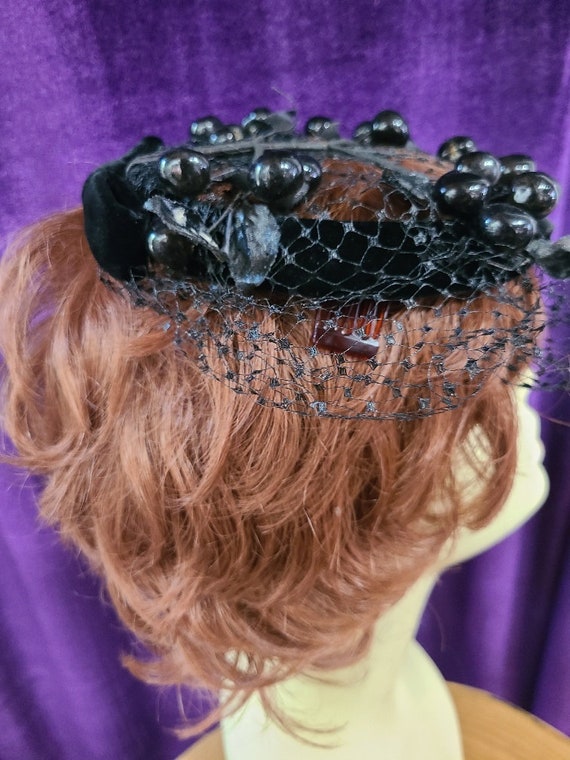 Black Velvet Netted Headpiece with Black Berries,… - image 2