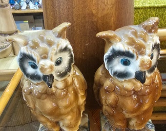 Mid Century Era Pair of  Glazed Porcelain Owl, Thuringia, ca 1950s