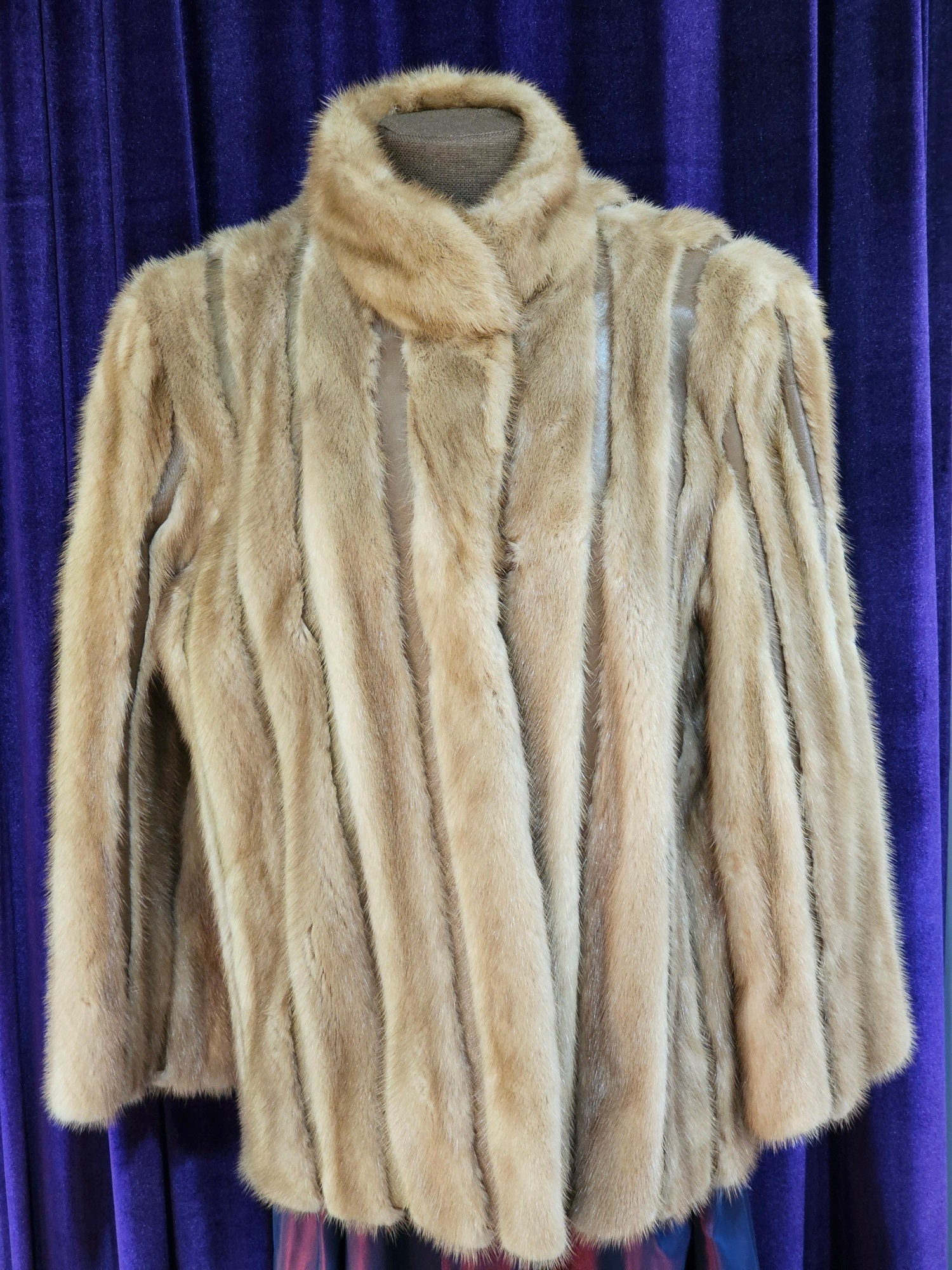 PELLICULE front gather furcoat ¥22,000