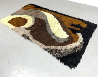 Mid Century Modern Era Shag Rug,  Brown, Black, Grey and Cream, ca 1960s