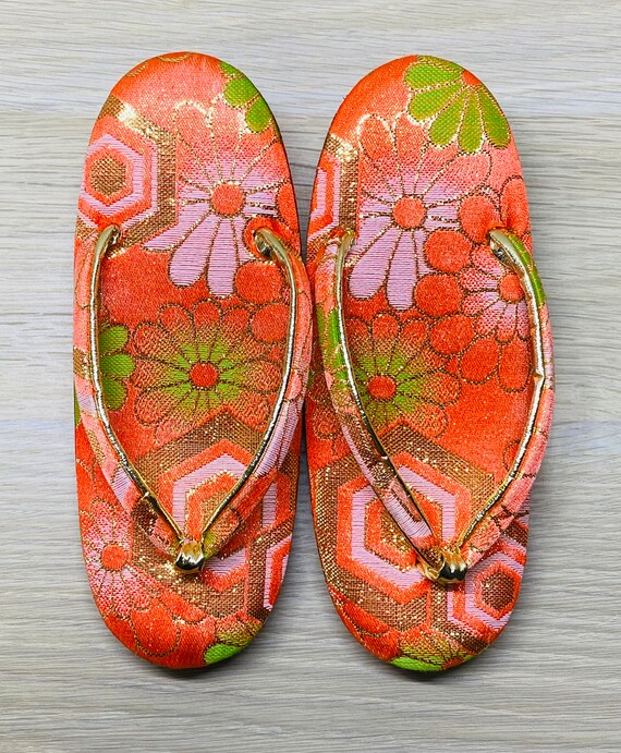 Vintage Japanese child's zori sandals formal shoes … Gem