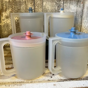 Vintage Tupperware 1.5 Quart Go Between Pitcher w Push Button Lid # 1575 * Your Choice *, Plastic Juice Pitcher