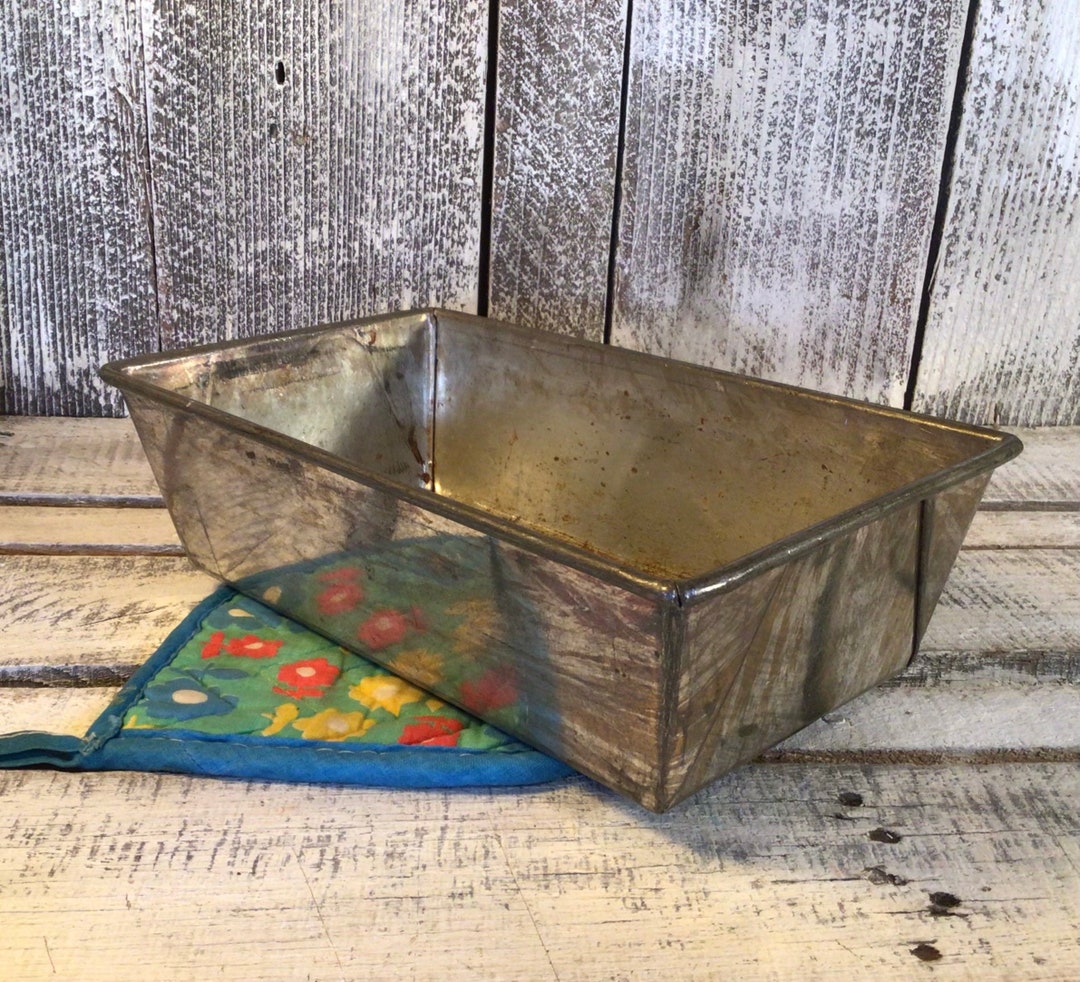 Vintage Bread Loaf Pan No 22 W Envelope Ends, 9 X 5 Aluminum Bread Pan