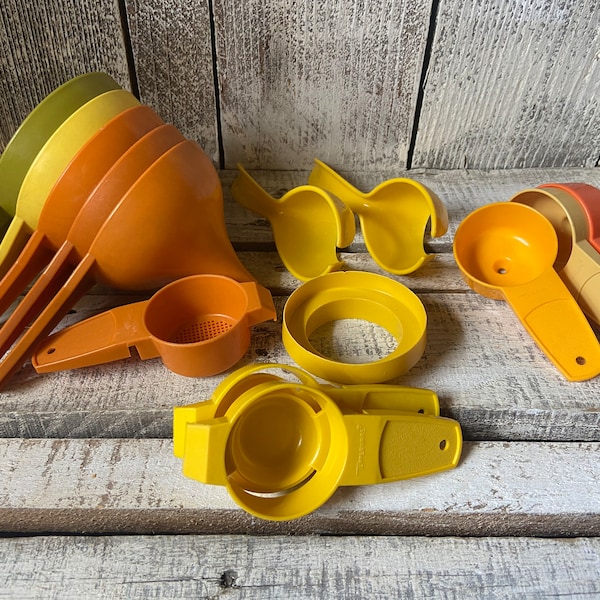 Vintage Tupperware Kitchen Gadgets *Your Choice *, Tupperware Egg Separator, Strainer, funnel, egg lifter