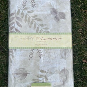 Vinyl Tablecloth with Flannel Backing 70" Round NOS, Sage Green Leaf Pattern Tablecloth, Easy Clean Indoor Outdoor Tablecloth