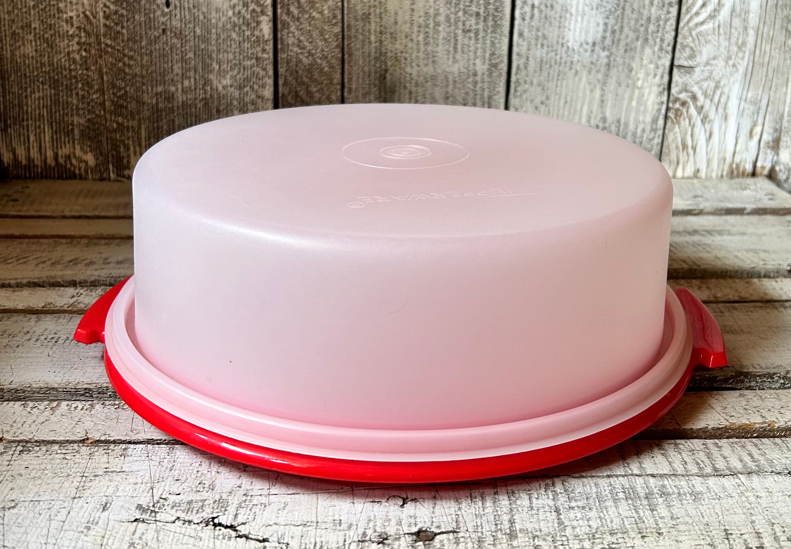 *Pink* Tupperware Round Cake Taker
