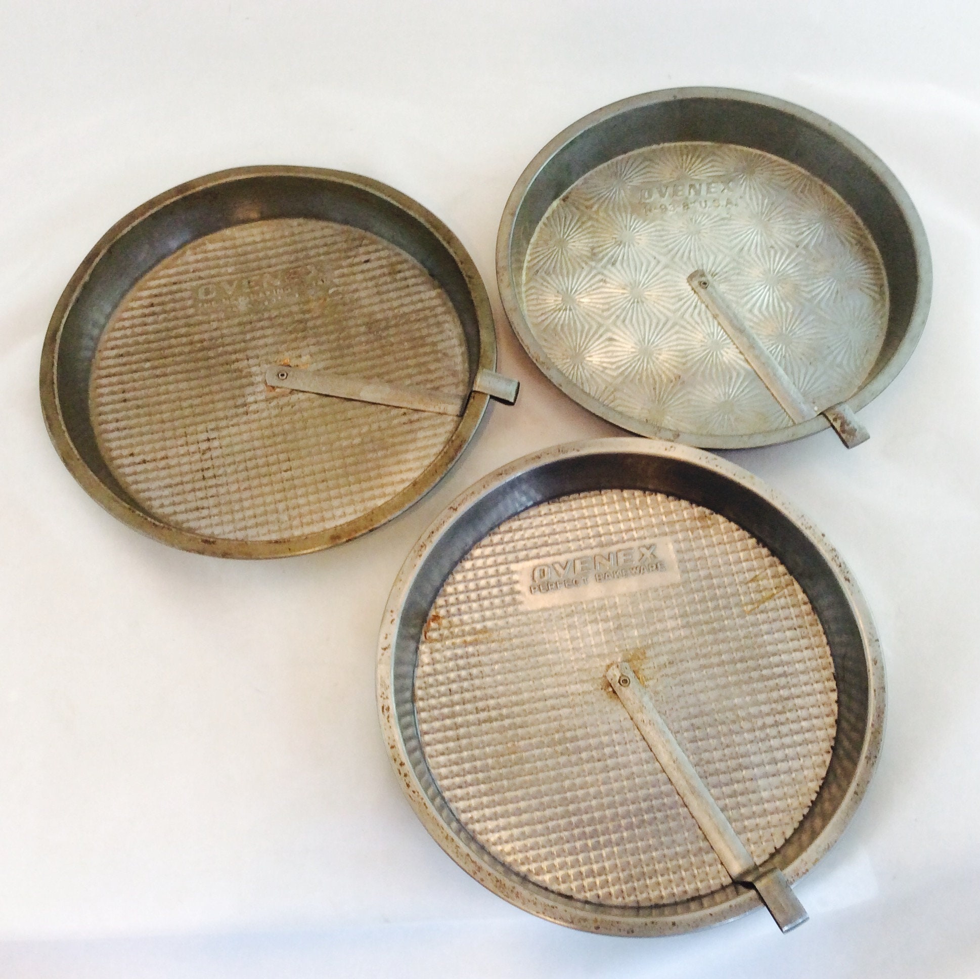 Vintage Ovenex Slider Cake Pans x 3 8 inch Round Ovenex Pans Etsy