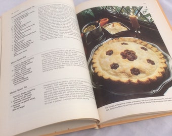 Vintage Better Homes and Gardens Pie Cookbook, 1978 Pie B H G Cookbook, Retro Boho Kitchen Cookbook