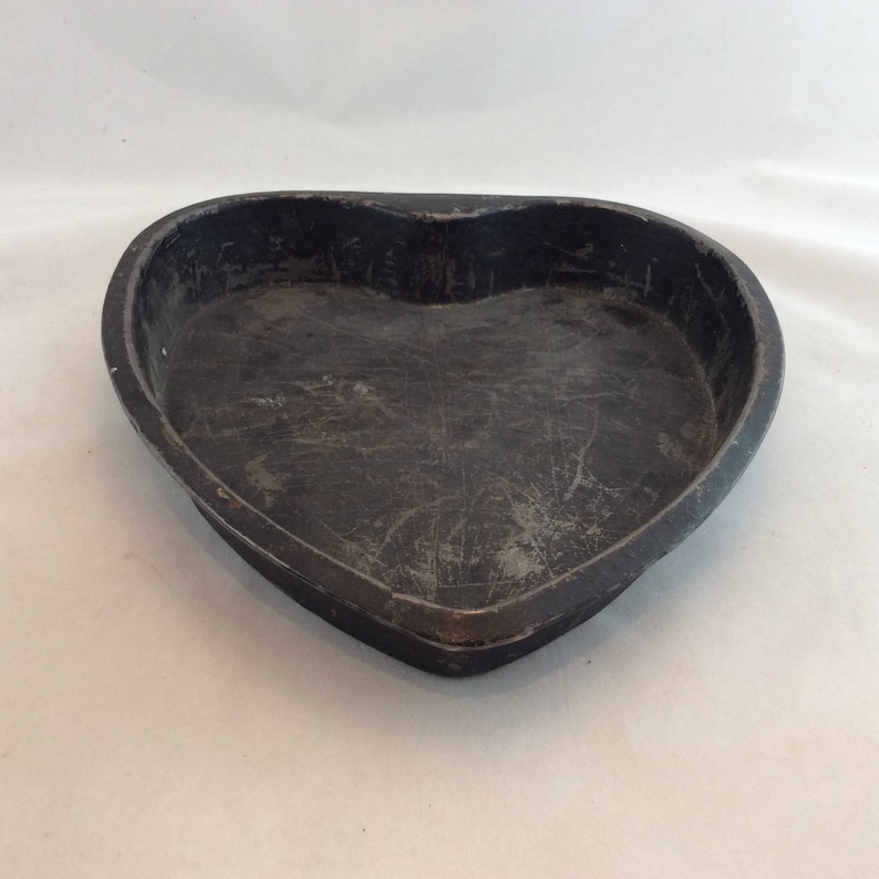Vintage Heart Cake PansHeart Shaped Cake Pans