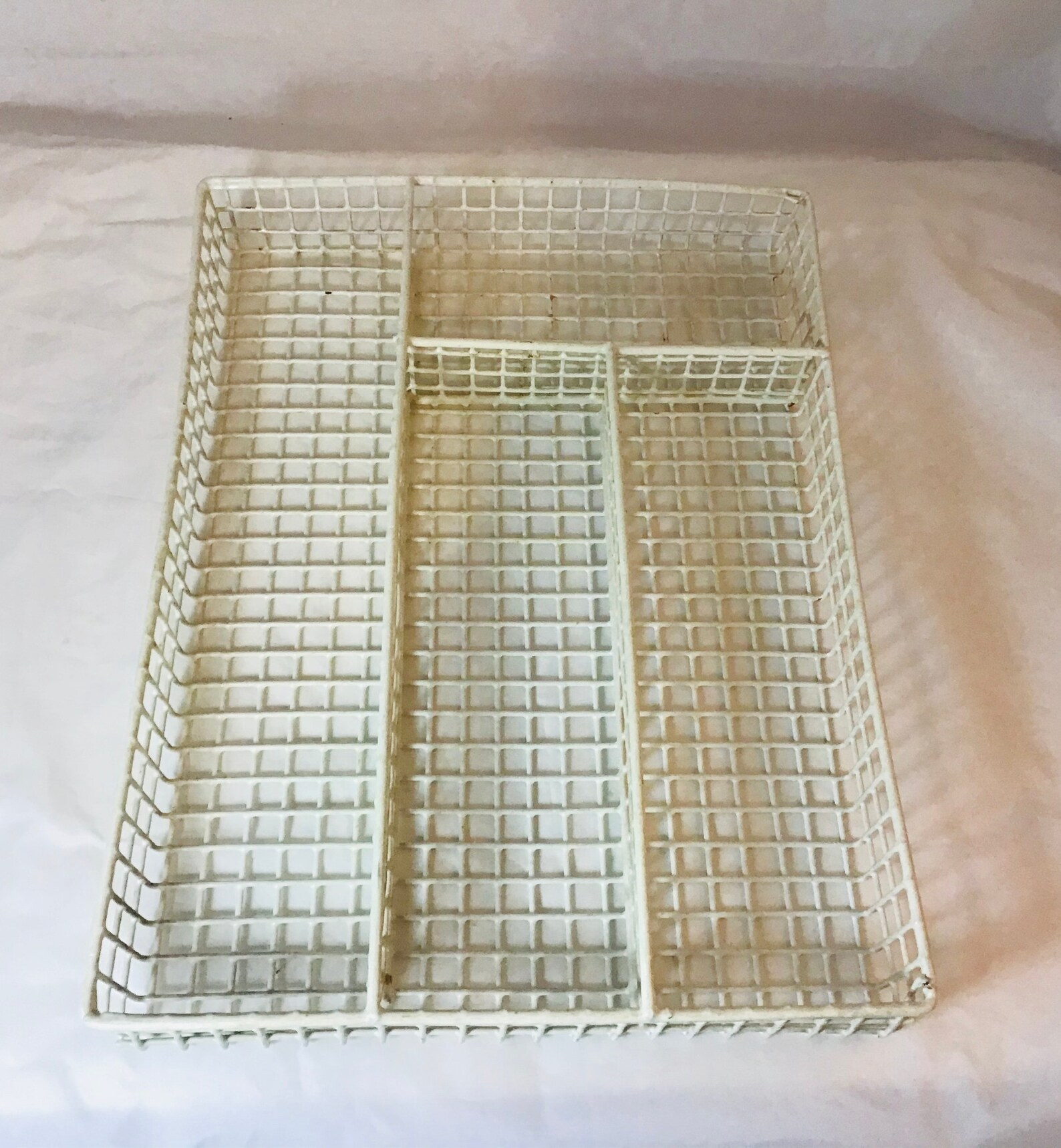 wire silverware tray