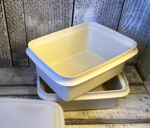 Vintage Tupperware bread box, Tupperware storage container, yellow