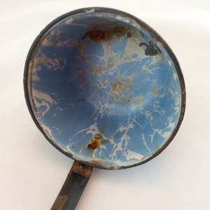 Vintage Blue Enamelware Ladle, Blue Granite ware scoop ladle, Primitive Farmhouse Kitchen Decor