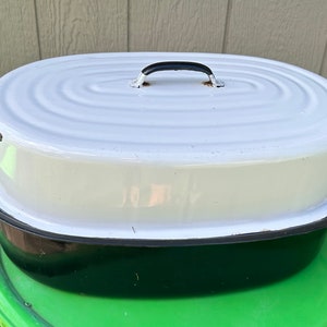 Vintage Large Enamelware Covered Roasting Pan, Mid Century Black and White Oval Roaster, Turkey Sized Roasting Pan