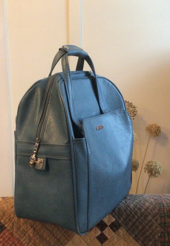 Vintage Samsonite Blue Silhouette II Carry On Lugg