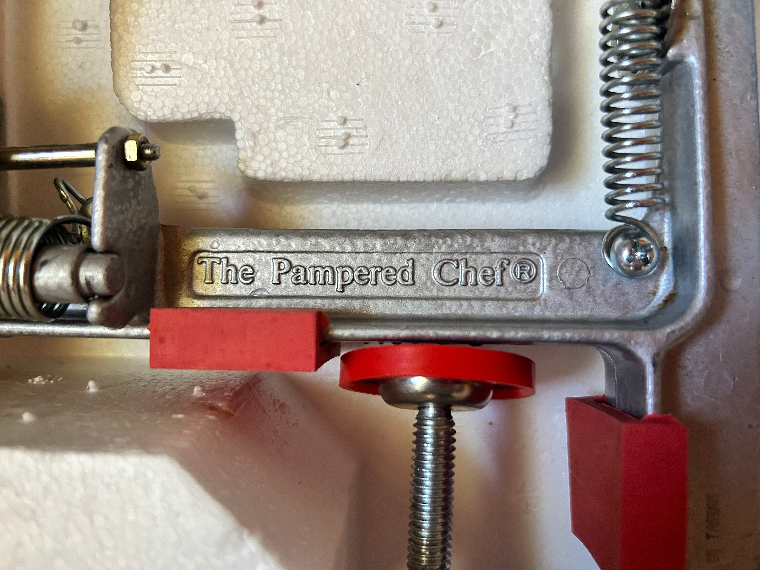 Pampered chef peeler deals