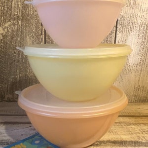 NEW TUPPERWARE NESTING Wonderlier Sheer Bowls with Pastel Lids 10 PC Set  $65.00 - PicClick