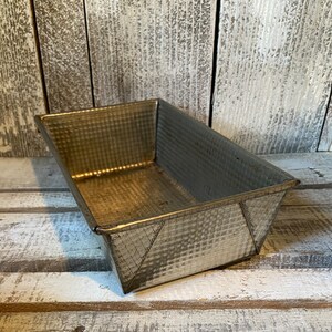 Vintage Bake King Bread Pan Textured w Envelope Ends, 9.5” Loaf Pan, Farmhouse Kitchen, Food Photo Prop