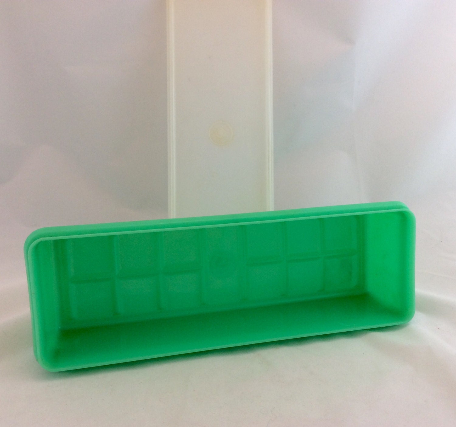 Vintage Tupperware Celery Keeper Tupperware Vegetable Keeper Etsy