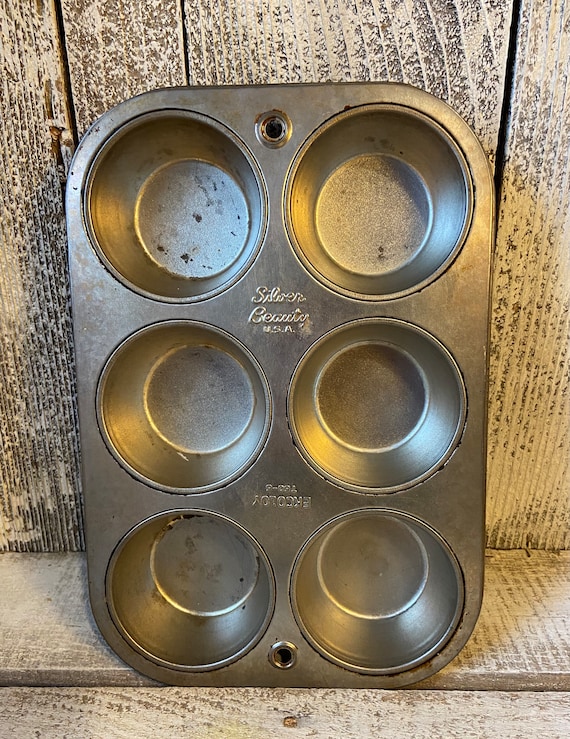 Kitchen, Vintage Cast Iron Muffin Pan