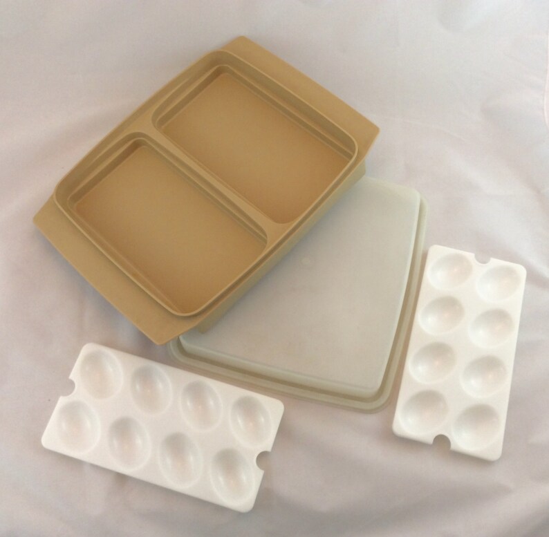 Vintage Tupperware Deviled Egg Tray 723 Tupperware Egg Etsy