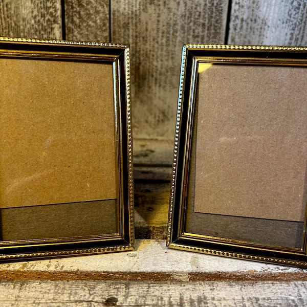 Vintage Pair 3.5 x 5 “ Gold Metal Picture Frame w Woodlike Accent, Hollywood Mid Century Retro Bohemian Picture Frames, Wedding Home Decor