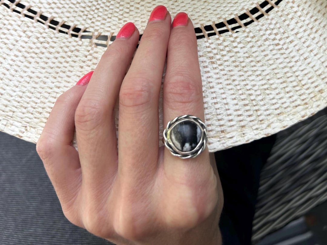 ハンドメイドホワイトバッファロースターリングシルバーリング