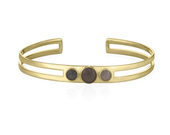 Three Setting Cuff Cremation Bracelet in 14K Gold | Pet Ashes Memorial Jewelry