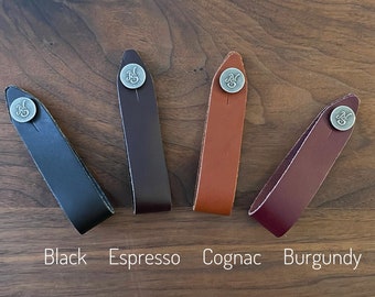 Headstock Adapter by Native sons for use with acoustic guitars without a strap button