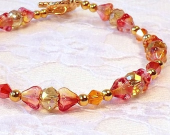 オレンジ、赤、黄色のかわいい秋の喜びのブレスレット