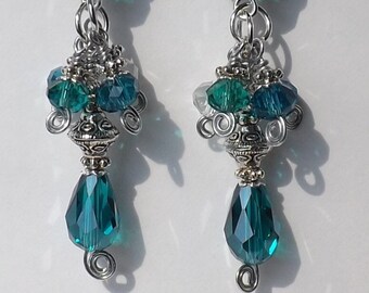 長いスイープワイヤーラップスワロフスキークリスタルイヤリングティール＆ブルー