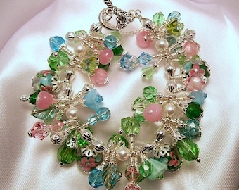 ブルー、グリーン、ピンクのクリスタルビーズランプワークガラスチャームブレスレット