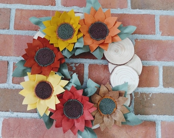 Handmade Felt Sunflower Wreath | Sunflower Wreath |  Autumn Wreath | Handmade Autumn Wreath | Fall Wreath | Handmade Felt Sunflowers