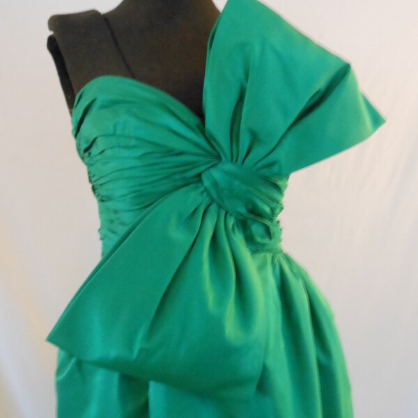 Vintage Designer Jill Richards Emerald Green Ruched Strapless Dress