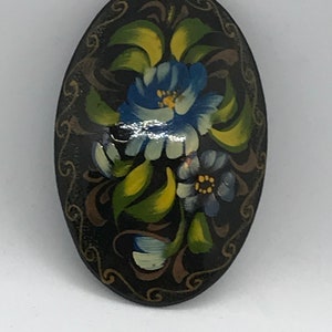 Vintage Brooch Russian Lacquer brooch Heart Brooch Flower Brooch