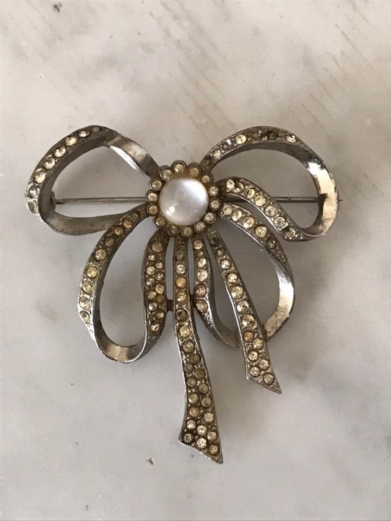 Vintage brooch bow brooch rhinestone brooch - image 2