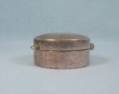 STERLING POT Locket-Vintage 925 Silver-DP London England Hallmark-Hinged Lidded Tiny Vessel Pill Case Box Compartment Pocket Potion Spell