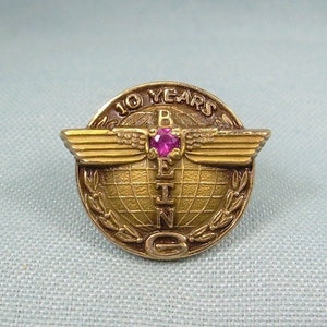 BOEING TOTEM POLE Pink Ruby Screw Back Pin-Employee Ten 10 Years Of Service-Vintage 10k Gold Filled-Commemorative Lapel Tie Tac Tack