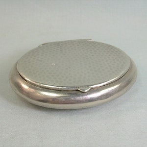 830 ZILVER NOORSE gehamerde doos-vintage antiek bijna sterling-Noorwegen Hallmark-compact geval geheime snuifpil Poison-Noordse Scandinavische
