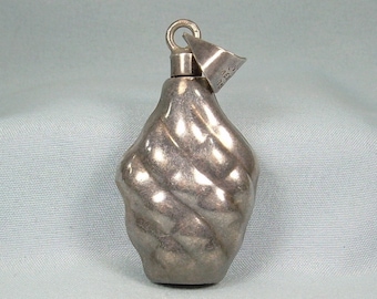 STERLING PINEAPPLE Perfume Bottle Pendant-Vintage HEAVY Chunky 925 Silver-Taxco Mexico tv-111 Hallmark-Scent Oil Flask Ash Urn Snuff Vial