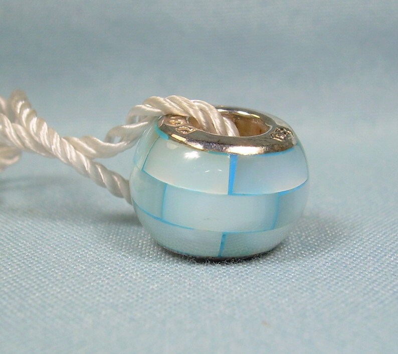 STERLING PERSONA Baby Blue /& White MOP Mother Of Pearl Tow-Tone-European Charm Bead-925-Bracelet Necklace-Slides On-H12067PP-01 18634097