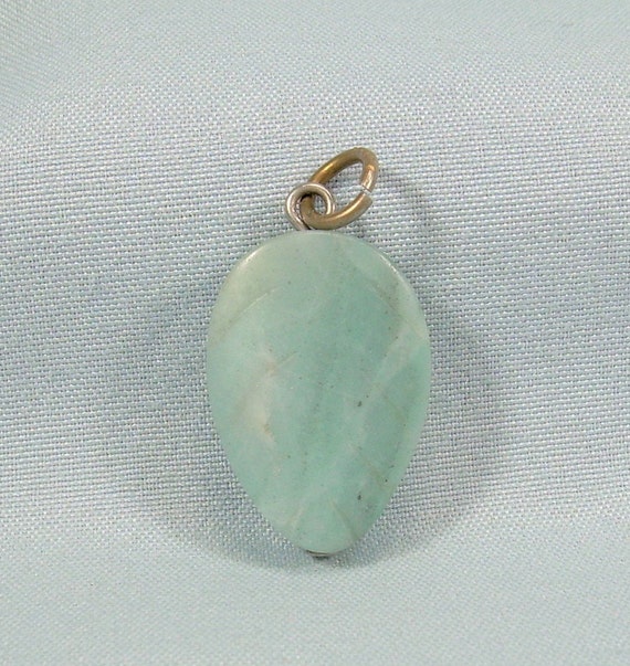 HAND CARVED JADE Charm Pendant-Vintage Gold Plate… - image 2