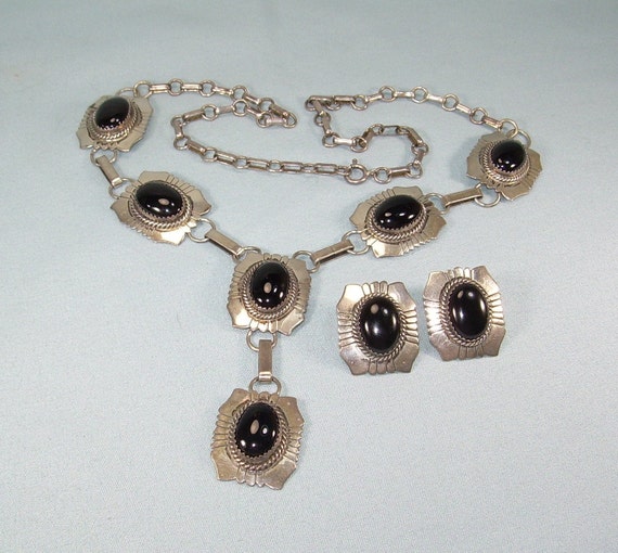 Rare Vintage Native American Jewelry Navajo Sterling Silver Thicker Inlay Cool Hallmark Bracelet Rare Vintage Native American Jewelry Navajo Sterling Silver Thicker Inlay Cool Hallmark Bracelet