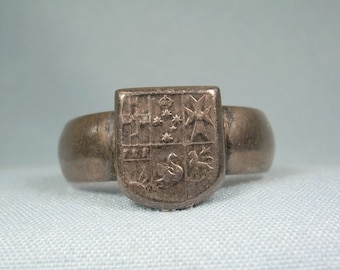 STERLING AUSTRALIAN SHIELD 1938-1945 Florin Coin Ring King George vi-Vintage 925 Silver-Antique WWii Trench Art-Australia Keepsake-Wide Band