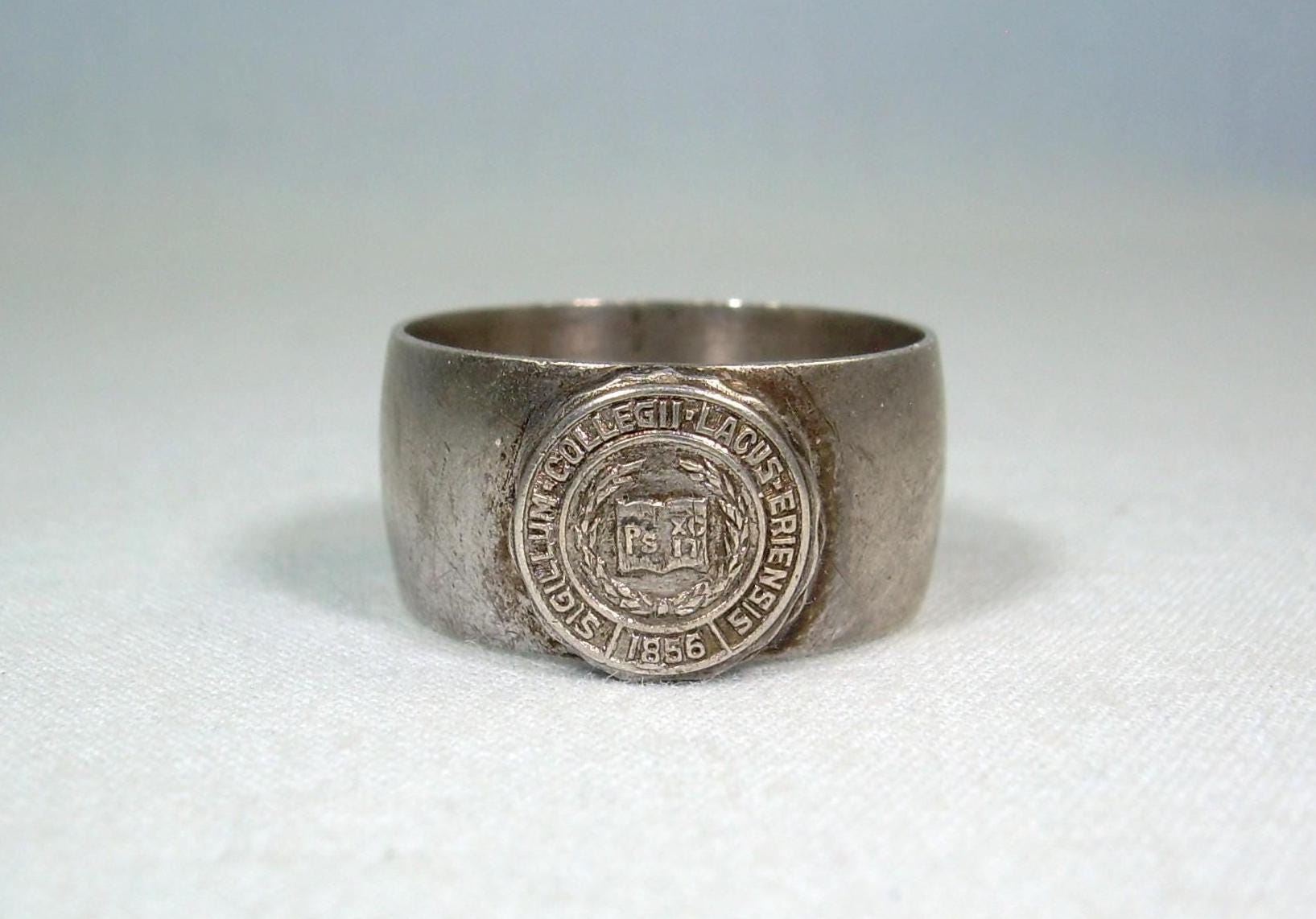 STERLING LAKE ERIE College Wide Band Size 6-1/2 Vintage 925 Silver 