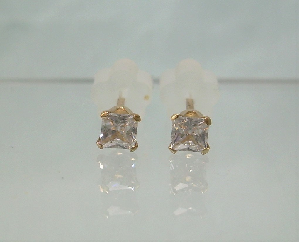 2.5mm 10K CZ Square Post Studs Earrings-vintage Solid 10kt